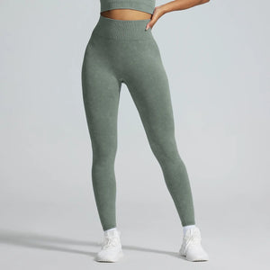 Capshee_PureMotion Seamless ContourFit Yoga Set